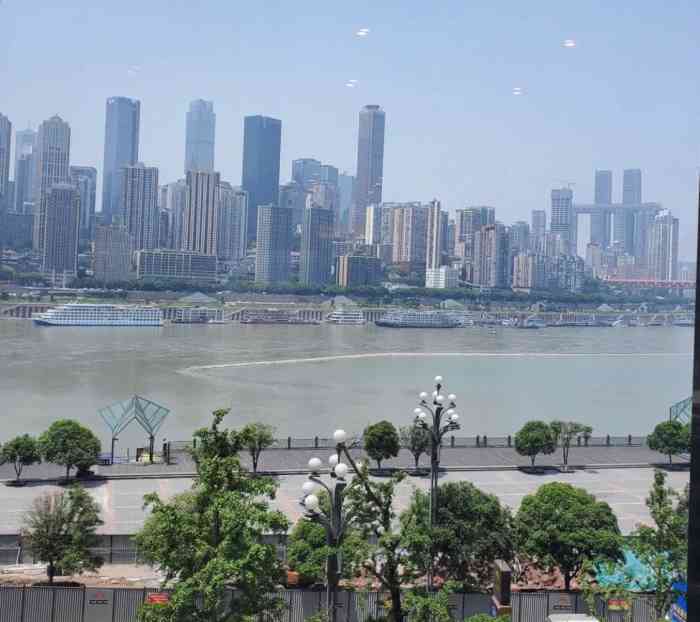 朗豪大饭店南滨路·宴会厅"配图是我的小可爱,是去年年底公司年会办