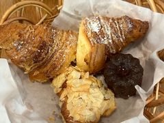 -麦田工坊(月湖店)