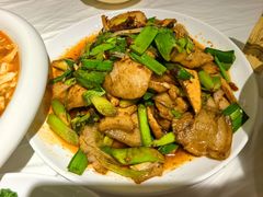 -华光驿站私房菜·黑金冠
