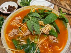 -粉八·云南米线·建水烧烤(常熟路店)