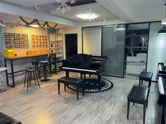 -梅纳·钢琴声乐架子鼓Mena Music(双井店)