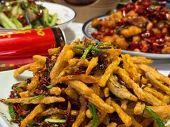 -霄汉牛三鲜湖北砂锅菜(万松园2店)