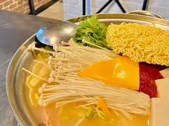 部队火锅-富乐满韩国正宗炸鸡韩国料理(虹泉路店)