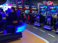 -爱玩嘉年华(龙湖杭州金沙天街店)