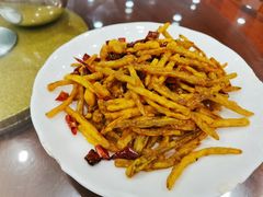 干煸藕丝-椒香川流不息川菜馆(二七北路店)