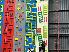 -极限PLAY运动娱乐新世界·团建派对潮玩休闲馆·室内蹦极高空游乐园