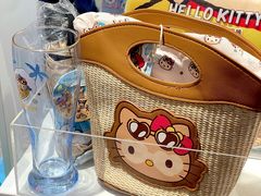 -名创优品(北京新中关购物中心地铁层店)