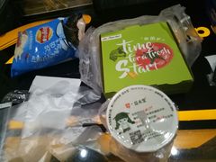 -必胜客(WOW贺州灵峰店)