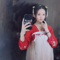 俏皮可爱-盘子古摄影(顶务店)