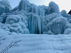 -大平台龙居瀑布旅游区
