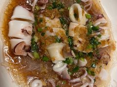 蒜蓉粉丝蒸鱿鱼-新白鹿餐厅(龙游路总店·杭帮菜名店)