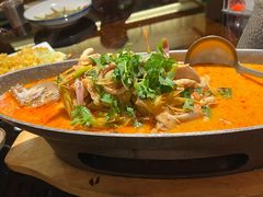 冬阴功汤富贵生鱼-金厨泰国餐厅·全泰籍厨师料理(拱北店)