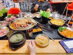 -哈哈碳都·牛肋条无限自助烤肉(宝龙店)