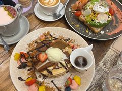 -FLOVIE FLORIST CAFE