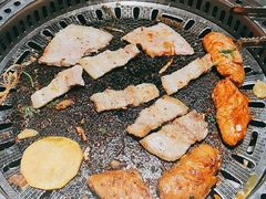 -马路牙子烧烤音乐酒馆(望京店)
