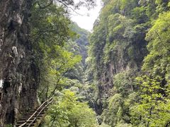 -重庆神龙峡漂流