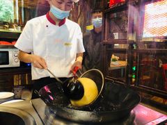 -吴越荣记苏州菜·松鼠桂鱼100%活鱼现做(斜塘老街店)