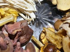 -一善菌·云南菌汤·云南菜(银泰城店)