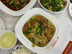 -独一佳老胡湘菜馆(矿山路店)