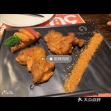 女儿很喜欢这里都不想吃东西就想去玩