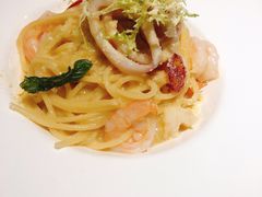 -POKEE VIA&Brunch·维娅(重庆来福士店)