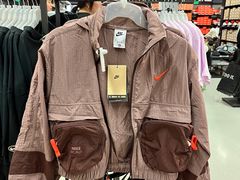 -王府井奥莱临潼小镇(临潼店)