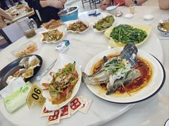 -覃记海鲜美食餐厅