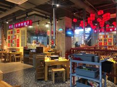 大堂-么肆烤肉·中式自助·烤肉大排档(街道口季佳PAI店)