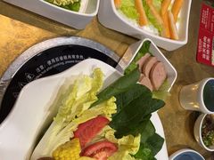 -左庭右院鲜牛肉火锅(金山万达店)