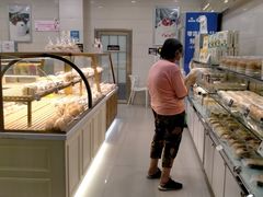 面包甜点陈列柜-喜莲娜动物奶油生日蛋糕(白云店)