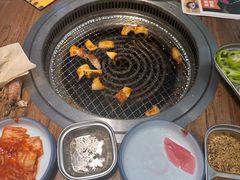 -明洞阿姨·韩式酱蟹烤肉·创意料理(三元桥店)