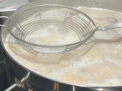 -尚尚仙·酸汤猪手·猪肚鸡火锅(华联万柳购物中心店)