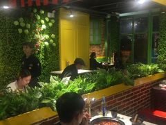 -钢管厂五区小郡肝串串香(奥克斯广场锦城万达店)