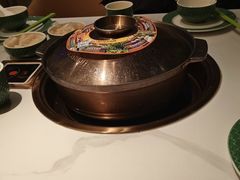 -润园四季椰子鸡火锅(卓越INTOWN店)