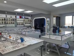 -潘多拉眼镜·蔡司依视路明月(潘家园店)