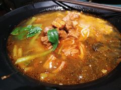 -八月美食小馆(银泰城总店)