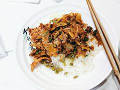 -渝大厨猪耳朵(好吃街A区店)