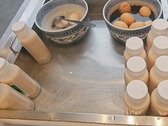 -李与白包子铺(桐梓林店)