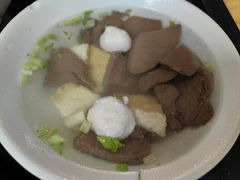 -松树干拌面店