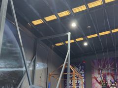 -超时空蹦床团建·VR潮玩运动娱乐·生日派对游乐园(金桥店)