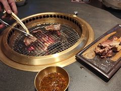 -铭牛烧肉·和牛海鲜自助(高新月牙湖店)