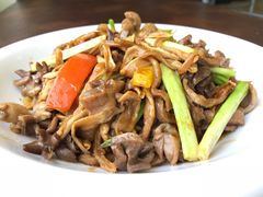 广宁萝卜干炆鸡杂-一品美食城(石碣序伦小学店)