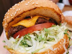 -The Habit Burger Grill 哈比特汉堡(世博店)