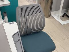 -康朴乐儿童学习桌椅(蓝色港湾店)