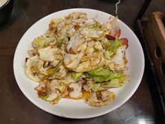 吊锅油渣手撕包菜-吃货私房菜(丽江束河古镇店)