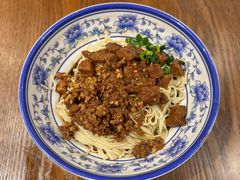 招牌辣肉干拌面-辣肉面大王(天平路店)