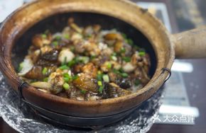 Boned Eel Clay Pot Rice with Bone Broth