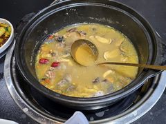 -野菌皇海景野生菌火锅(滨海大道店)