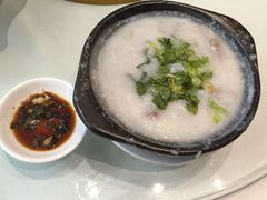 -东豪园林海鲜酒家(南港路辅路店)