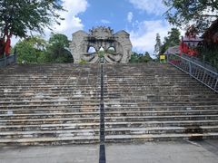 -墨江北回归线标志园